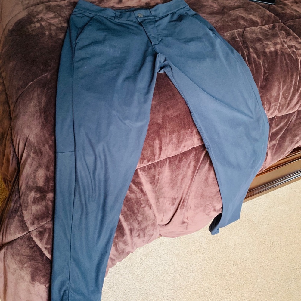 Lululemon men’s commission pants slim